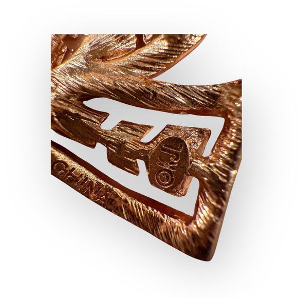 Kenneth Jay Lane KJL Rose Pink Rhinestone Bow Brooch - Picture 3 of 3